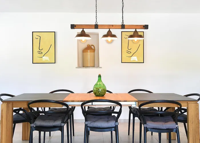 Rustic Leni Susnjevica